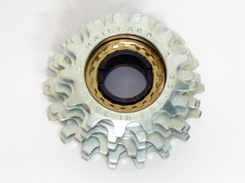 MAILLARD 700 freewheel 6 speed 13 - 18 teeth FRENCH THREAD vintage NOS