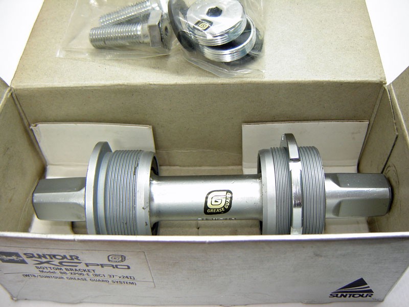 Suntour XC PRO bottom bracket NOS BB-XP00-E