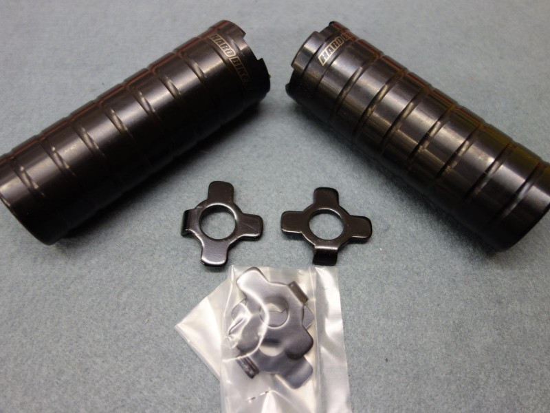 HARO MEGA SPIDER 4 PEGS BLACK 4-14'' diameter hole 14mm or 10mm with adapters NOS