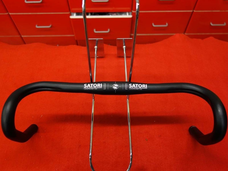 Road bike racing handlebar 31,8mm SATORI aluminium 460mm outer, 293 g New