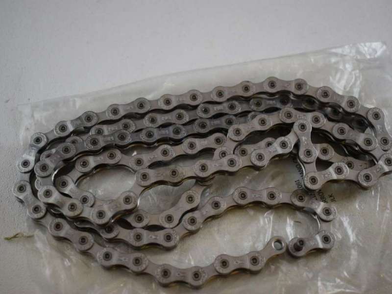 Shimano CN-7701 DURA ACE XTR chain 9 speed 108 links Super Narrow HG-Type NEW