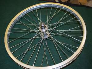 Araya MP-22 front wheel 20'' 36 hole Suzue sealed bearing hub Old School bmx NOS