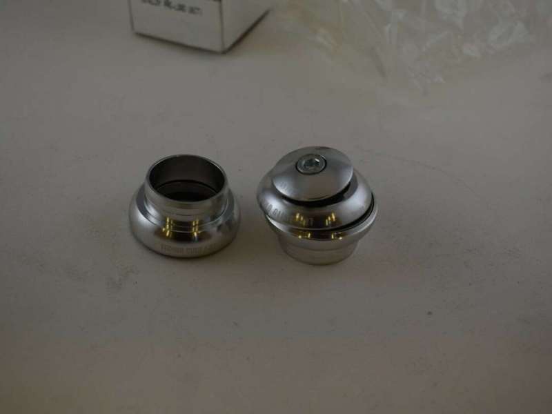 TANGE SEIKI threadless Headset 1'' 26,4mm crown race sealed bearings 96g NOS