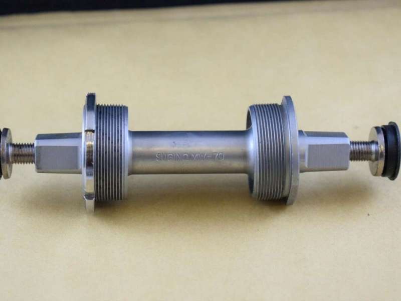 SUGINO bottom bracket MW-70 36x24T ITALIAN threaded 115mm square Vintage 80s NOS
