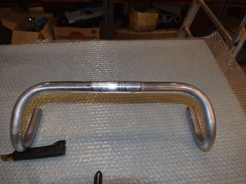 GUID road handlebar 25,4 mm 445mm outer to outer aprox. lightly used