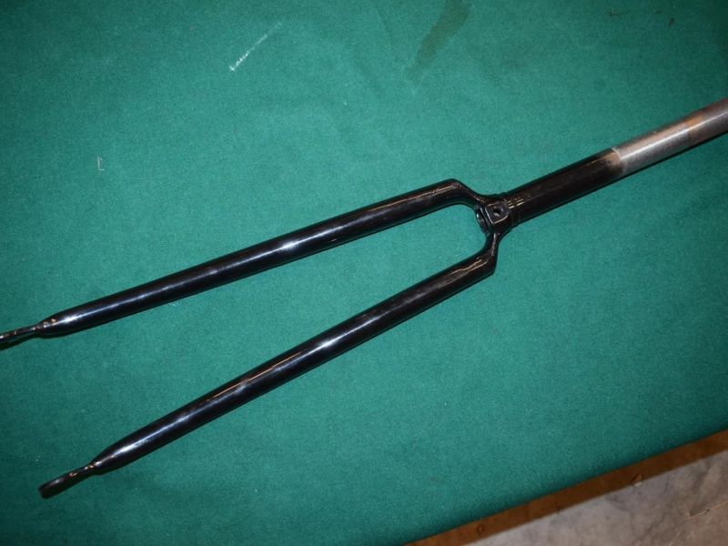 Vintage 1'' inch road fork 700C 230mm steerer length threaded steel 730 gram NOS