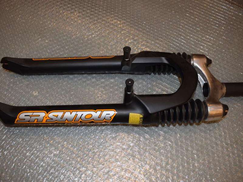 SR SUNTOUR suspension fork MAGNESIUM threadless 1 1/8 inch mtb 26'' vintage NOS